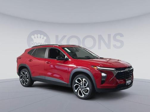 Apex Red 2026 Chevrolet Trax FWD 2RS
