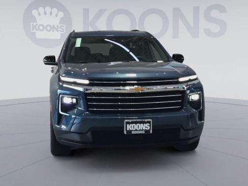 Lakeshore Blue Metallic 2026 Chevrolet Traverse LT