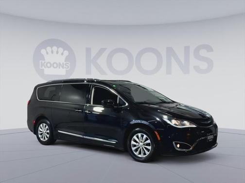 2018 Chrysler Pacifica Touring-L