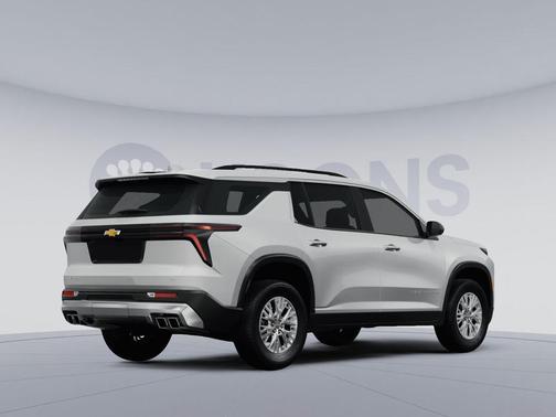 Summit White 2025 Chevrolet Traverse LT