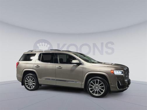 2023 GMC Acadia Denali