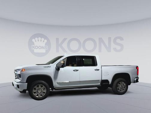 Polar White Tricoat 2026 Chevrolet Silverado 3500 High Country