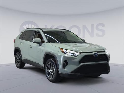2023 Toyota RAV4 Hybrid XLE Premium