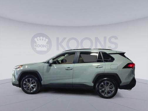 2023 Toyota RAV4 Hybrid XLE Premium