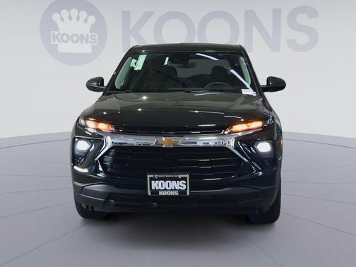 Mosaic Black Metallic 2026 Chevrolet Trailblazer LS