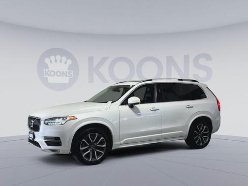 White 2019 Volvo XC90 T5 Momentum