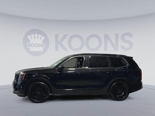 Ebony Black 2022 Kia Telluride SX
