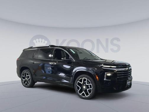 Mosaic Black Metallic 2026 Chevrolet Traverse High Country