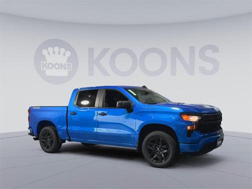 2025 Chevrolet Silverado 1500 Custom