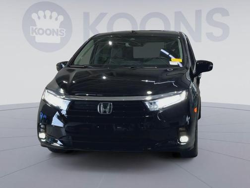 Crystal Black Pearl 2023 Honda Odyssey Touring