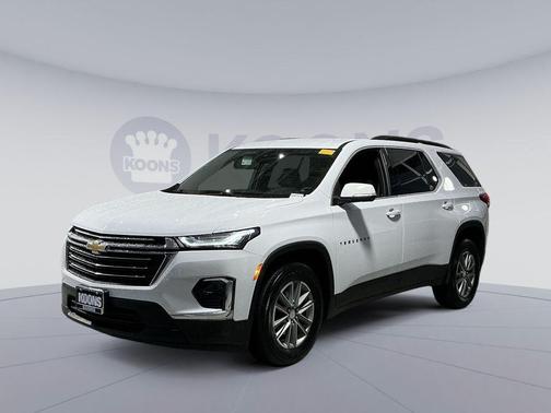 Summit White 2023 Chevrolet Traverse LT Cloth