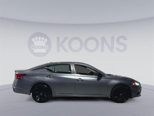 2022 Nissan Altima SR Intelligent AWD