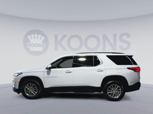 Summit White 2023 Chevrolet Traverse LT Cloth