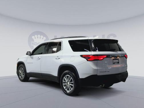 Summit White 2023 Chevrolet Traverse LT Cloth