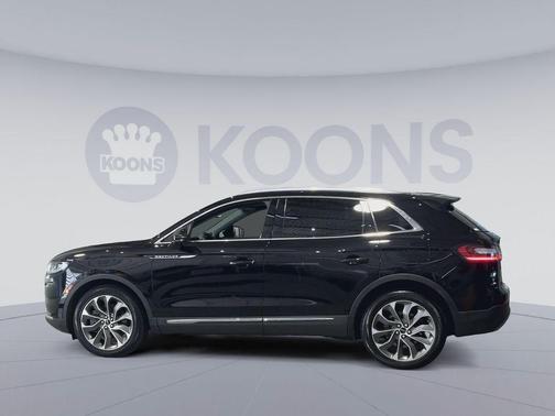 2022 Lincoln Nautilus Reserve