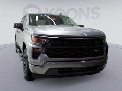 2025 Chevrolet Silverado 1500 Custom