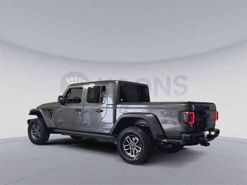 2025 Jeep Gladiator Mojave X