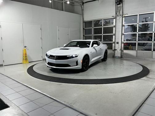 2024 Chevrolet Camaro RWD Coupe LT1