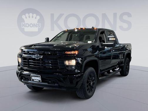 Black 2026 Chevrolet Silverado 2500 Custom