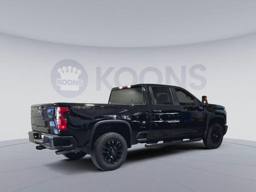 Black 2026 Chevrolet Silverado 2500 Custom