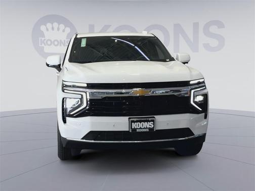 2025 Chevrolet Suburban LS