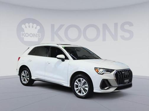 2024 Audi Q3 Premium 45 TFSI S line quattro Tiptronic