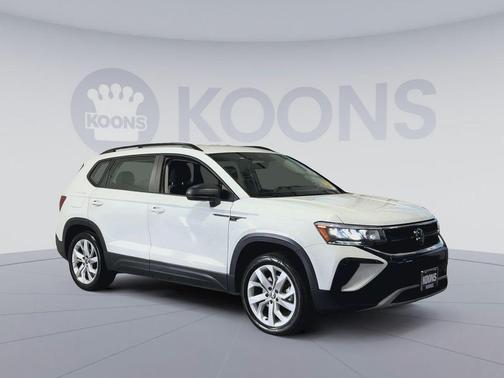 Pure White 2023 Volkswagen Taos 1.5T S