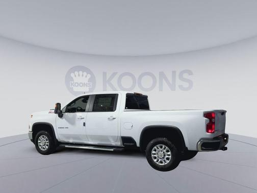 Summit White 2026 Chevrolet Silverado 2500 LT