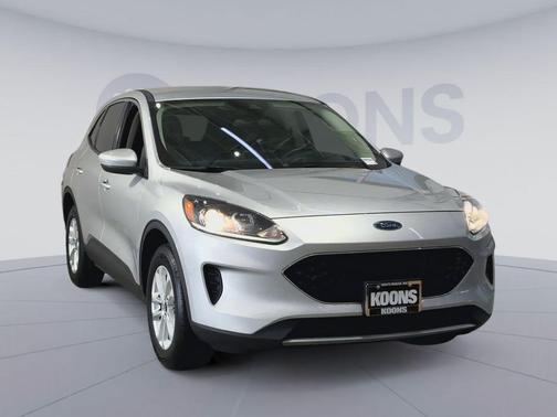 INGOT SILVER METALLIC 2020 Ford Escape SE