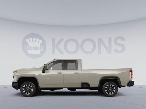 White Sands 2026 Chevrolet Silverado 2500 Custom