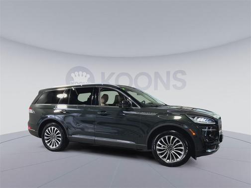 2023 Lincoln Aviator Standard AWD