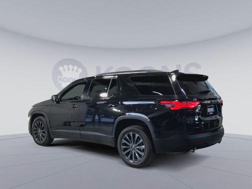 Mosaic Black Metallic 2023 Chevrolet Traverse RS