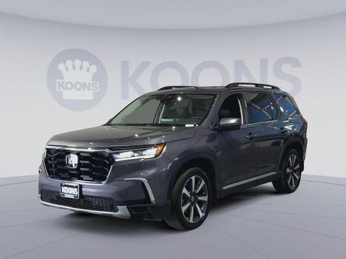Sonic Gray Pearl 2025 Honda Pilot Touring 8-Passenger