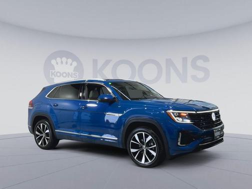 Blue Metallic 2025 Volkswagen Atlas Cross Sport 2.0T SEL Premium