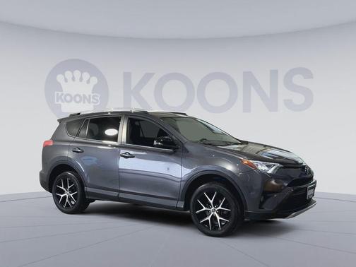 Magnetic Gray Metallic 2016 Toyota RAV4 SE