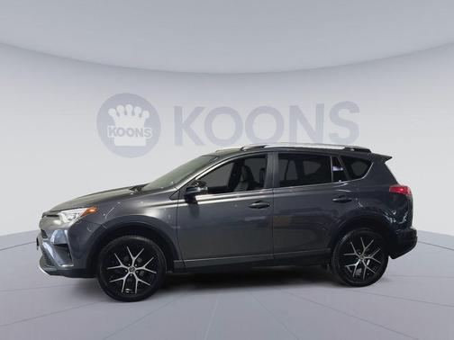 Magnetic Gray Metallic 2016 Toyota RAV4 SE
