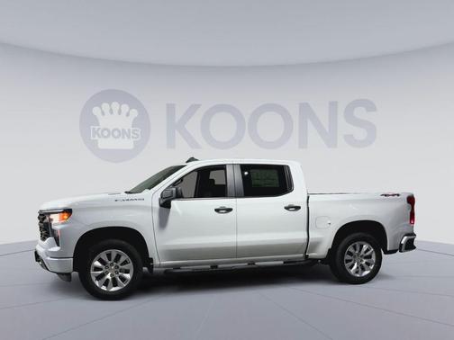 Summit White 2026 Chevrolet Silverado 1500 Custom