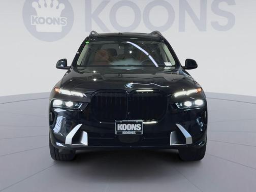 Black Sapphire Metallic 2024 BMW X7 xDrive40i