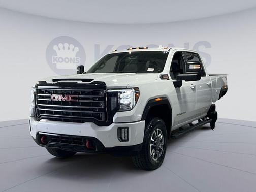 Summit White 2022 GMC Sierra 2500 AT4