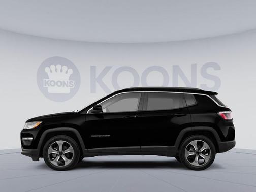Diamond Black Crystal Pearlcoat 2020 Jeep Compass Latitude