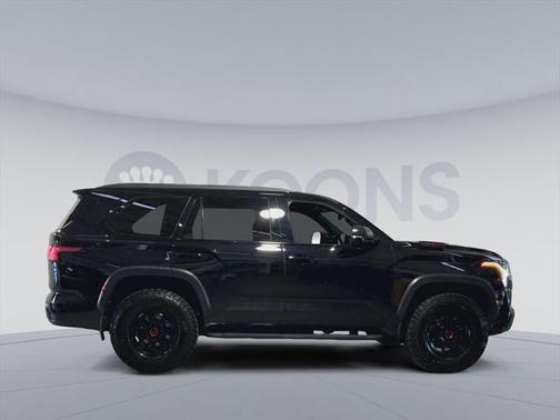2025 Toyota Sequoia Base