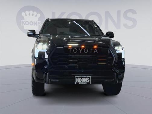 2025 Toyota Sequoia Base
