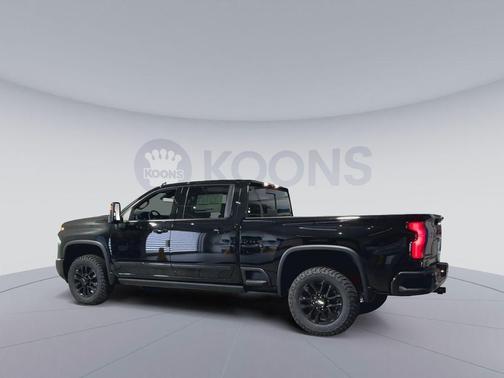 Black 2026 Chevrolet Silverado 2500 High Country