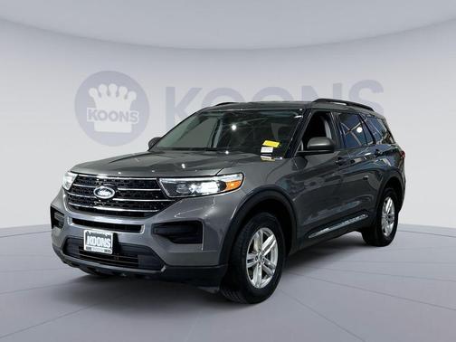 Gray Metallic 2023 Ford Explorer XLT