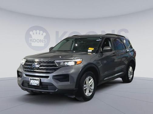 Gray Metallic 2023 Ford Explorer XLT