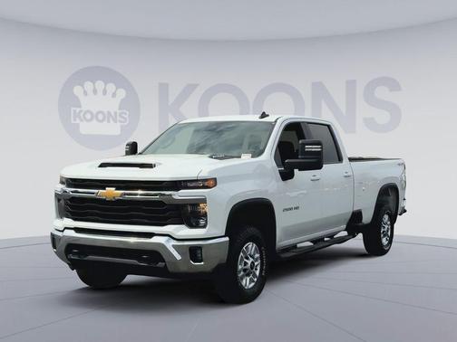 Summit White 2025 Chevrolet Silverado 2500 LT