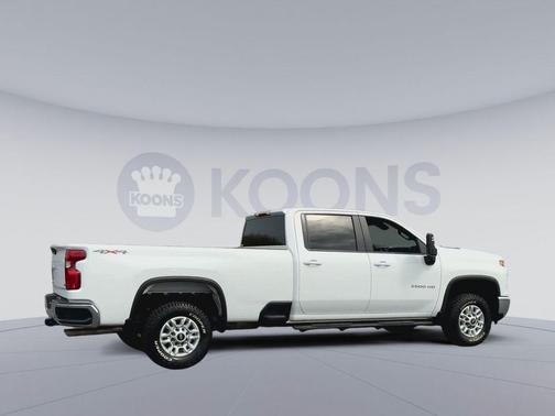 Summit White 2025 Chevrolet Silverado 2500 LT
