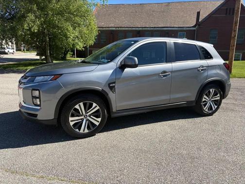 Gray 2024 Mitsubishi Outlander Sport 2.0 ES