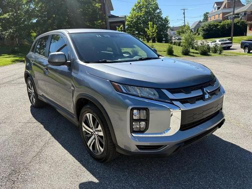 Gray 2024 Mitsubishi Outlander Sport 2.0 ES