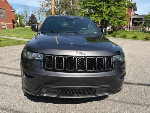 Gray 2021 Jeep Grand Cherokee Limited